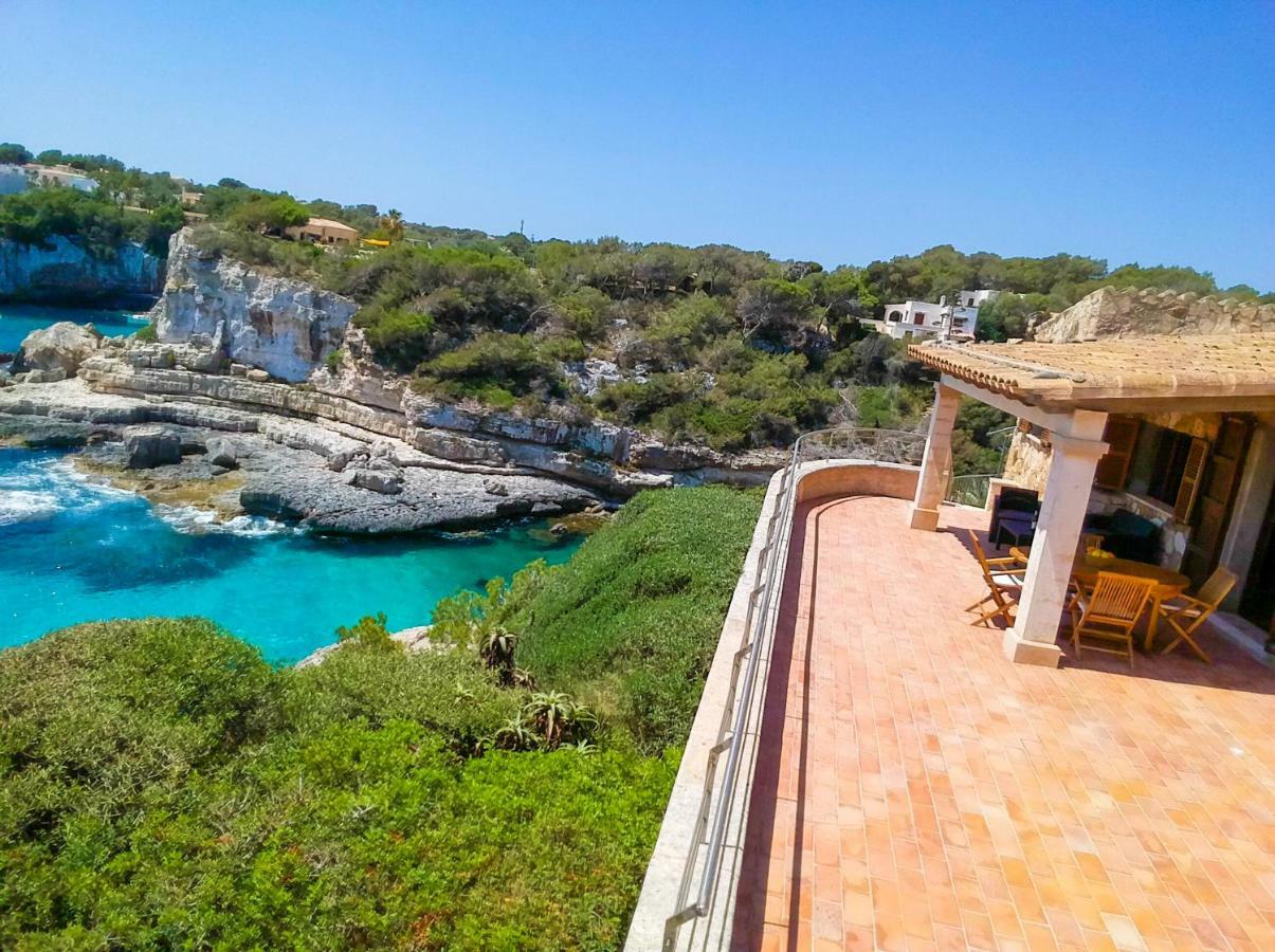 Beautiful Private Villa On The Sea Santanyí Kültér fotó