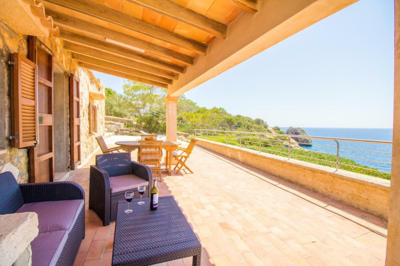 Beautiful Private Villa On The Sea Santanyí Kültér fotó